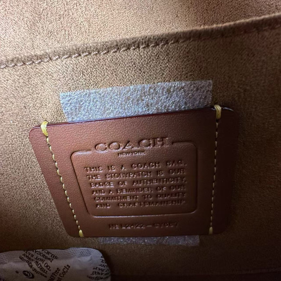 Coach Klare Top Handle Bag In Signature Canvas CY687 Gold/Walnut/Black NWT - Picture 7 of 10